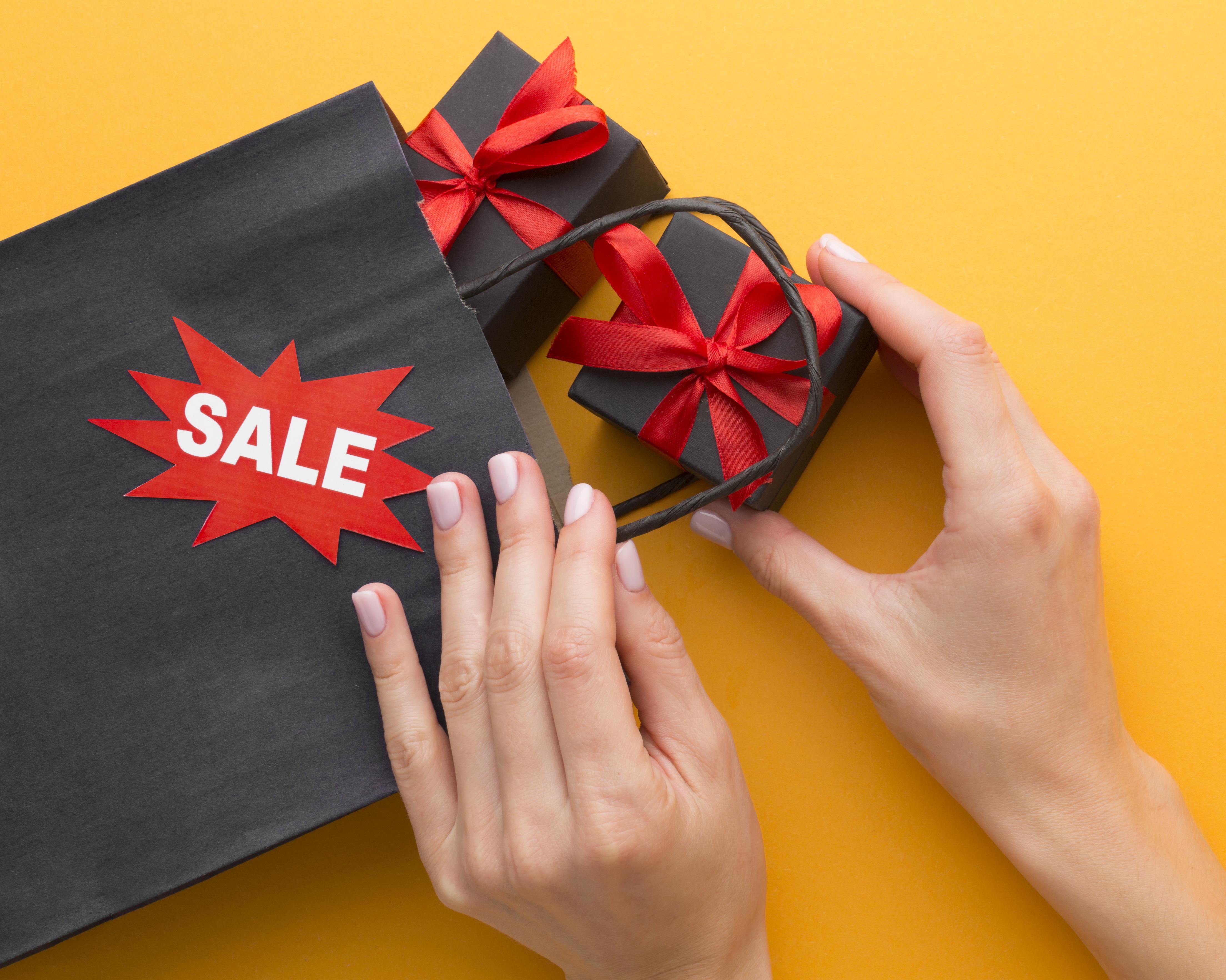 black-shopping-bag-gift-boxes.jpg